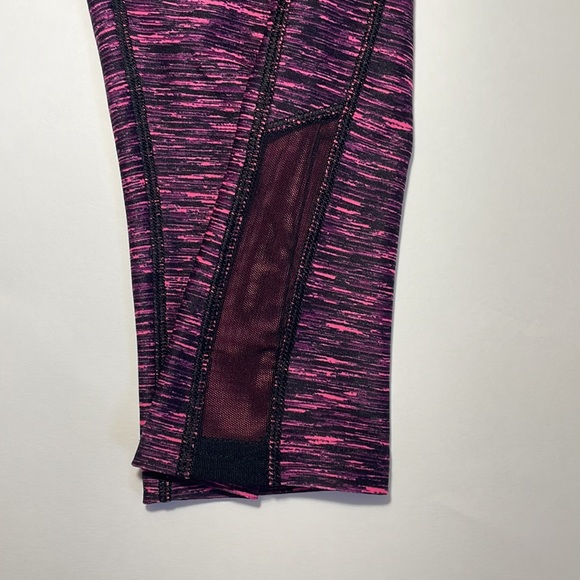 Reebok Cropped Leggings Size S Pink Purple Black - Picture 5 of 5